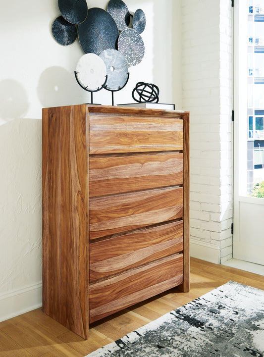Dressonni - Five Drawer Chest - Brown