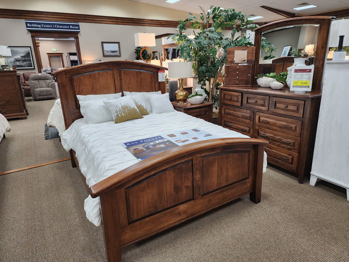 Bay Pointe Bedroom Set - Queen Size