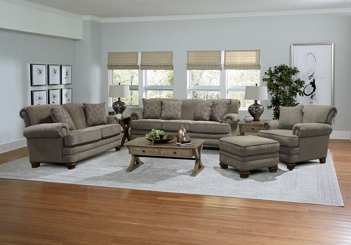Reed - Sofa With Nails