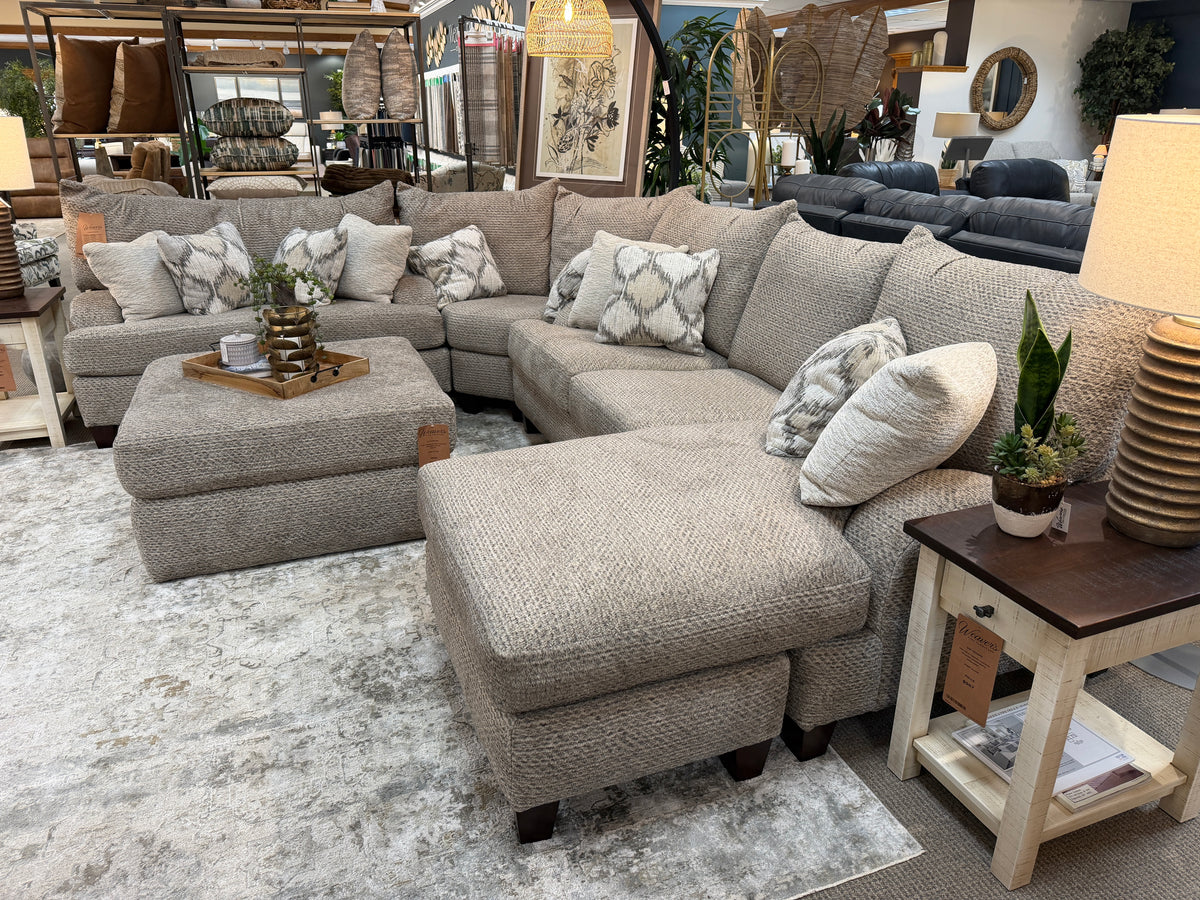 Catalina Sectional w/ Ottoman - Display Model