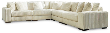 Lindyn - 5 Piece Sectional