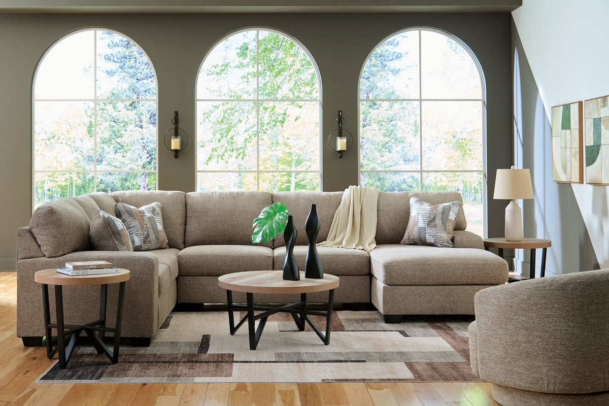 Newellen - 3 Piece Sectional
